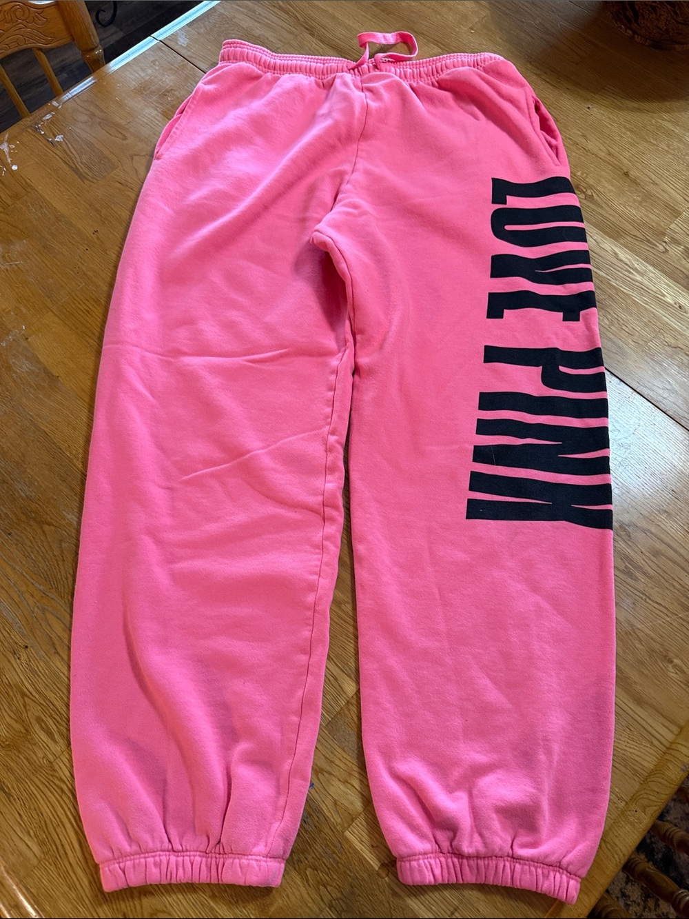 PINK Victoria's Secret Hot Pink 'LOVE PINK' Joggers